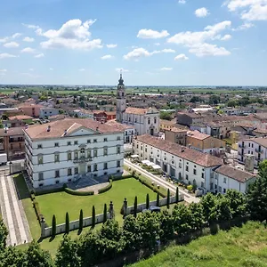residenza-villa-vecelli-cavriani.hotelinveneto.com/