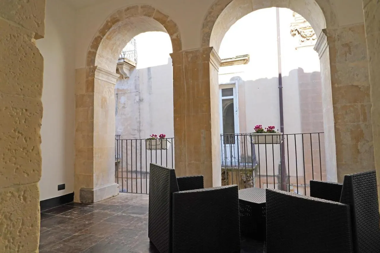 ** Pensión Hotel Neropece Ragusa Italia